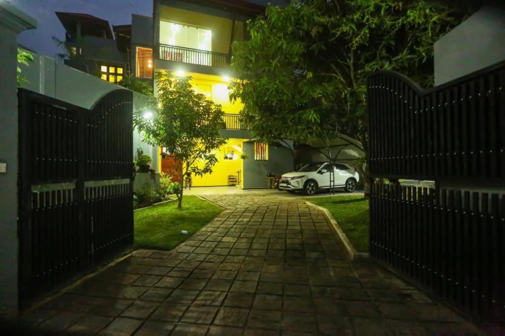 Nirosha Guest House Galle Exteriör bild